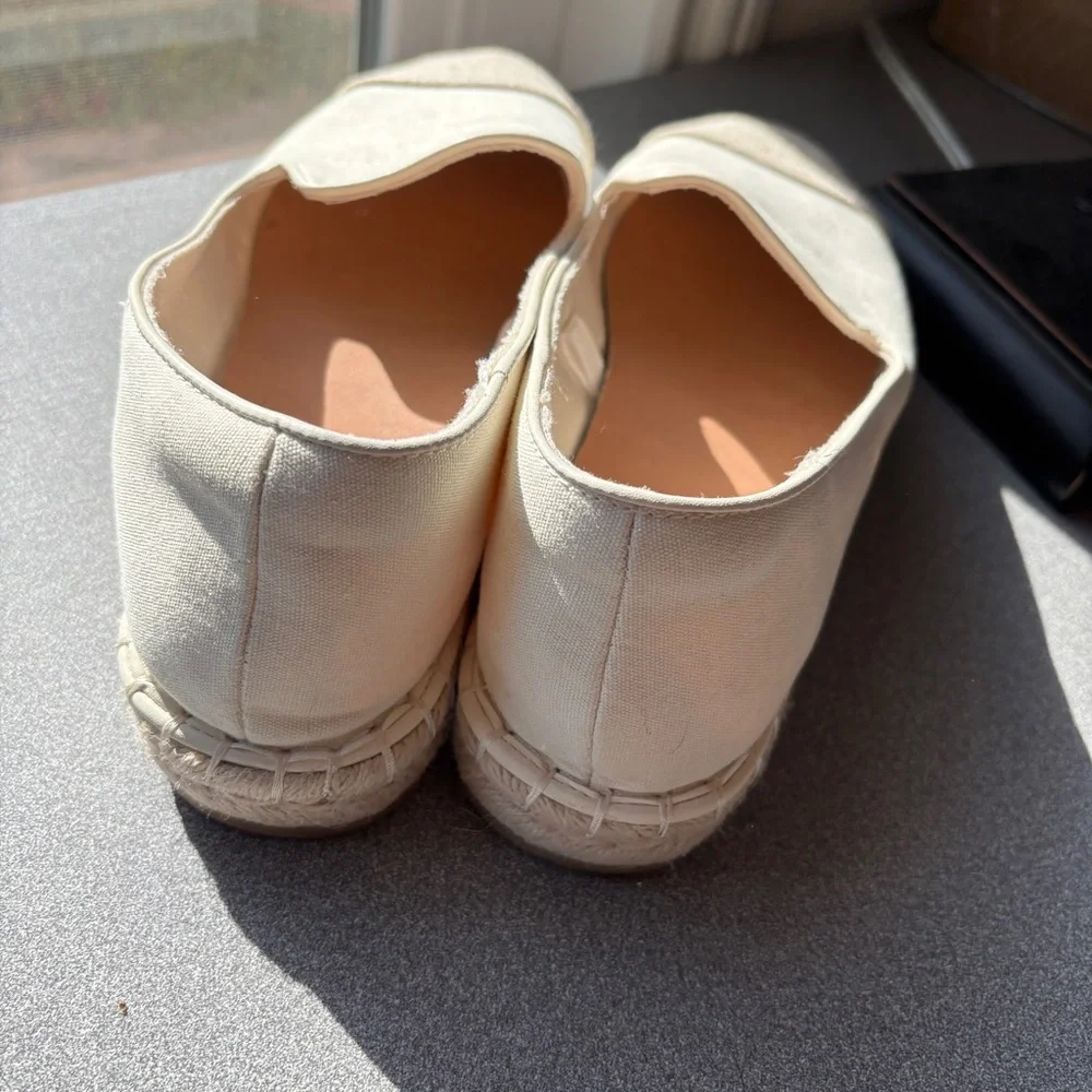 Universal Thread Beige Slip-On Woven Flats Espadrille 9.5